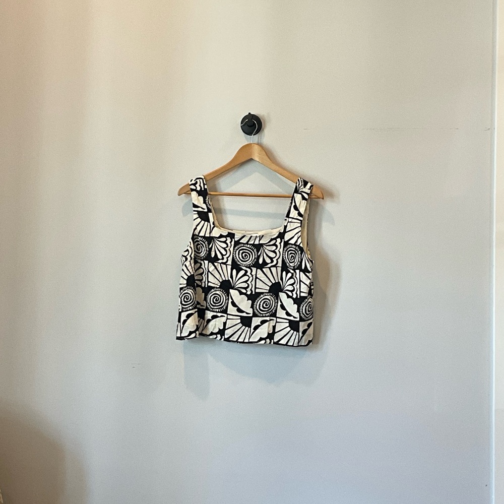 Gilli Black and White Patterned Maxi Dress - Picture 3 of 7